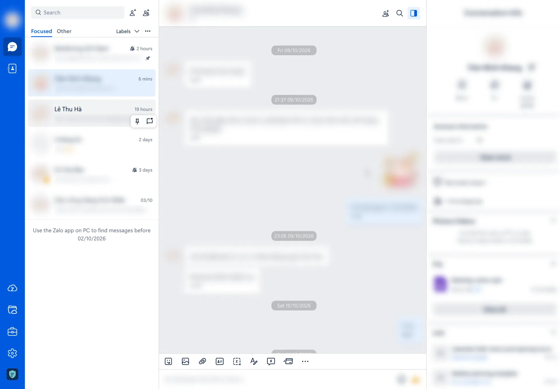 Hovering a conversation shows the quick pin and mark-as-unread buttons